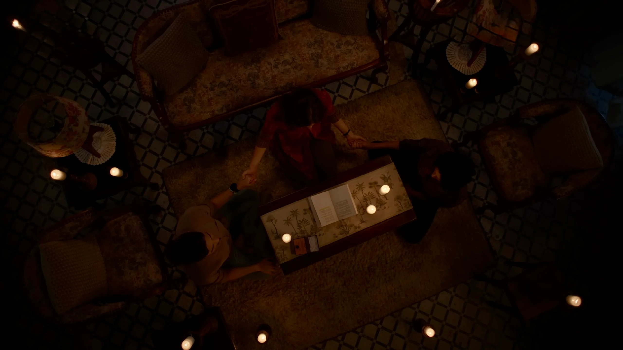 Bhay: The Gaurav Tiwari Story Review: Forgettable and Disappointing Supernatural Thriller Devoid of Thrills 4 Bhay: The Gaurav Tiwari Story Review: Kalki Koechlin, Saloni Batra