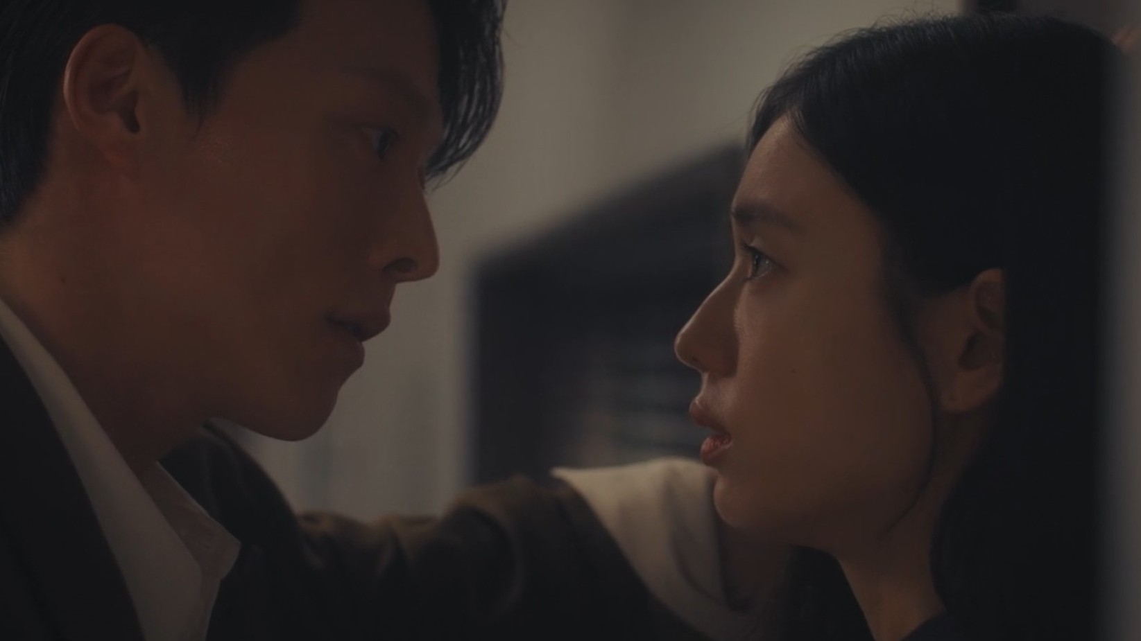 Dynamite Kiss Episode 9 Review: Sparks Explode on a Stormy Night 5 Dynamite Kiss Episode 9 Review: Jang Ki-yong, Ahn Eun-jin