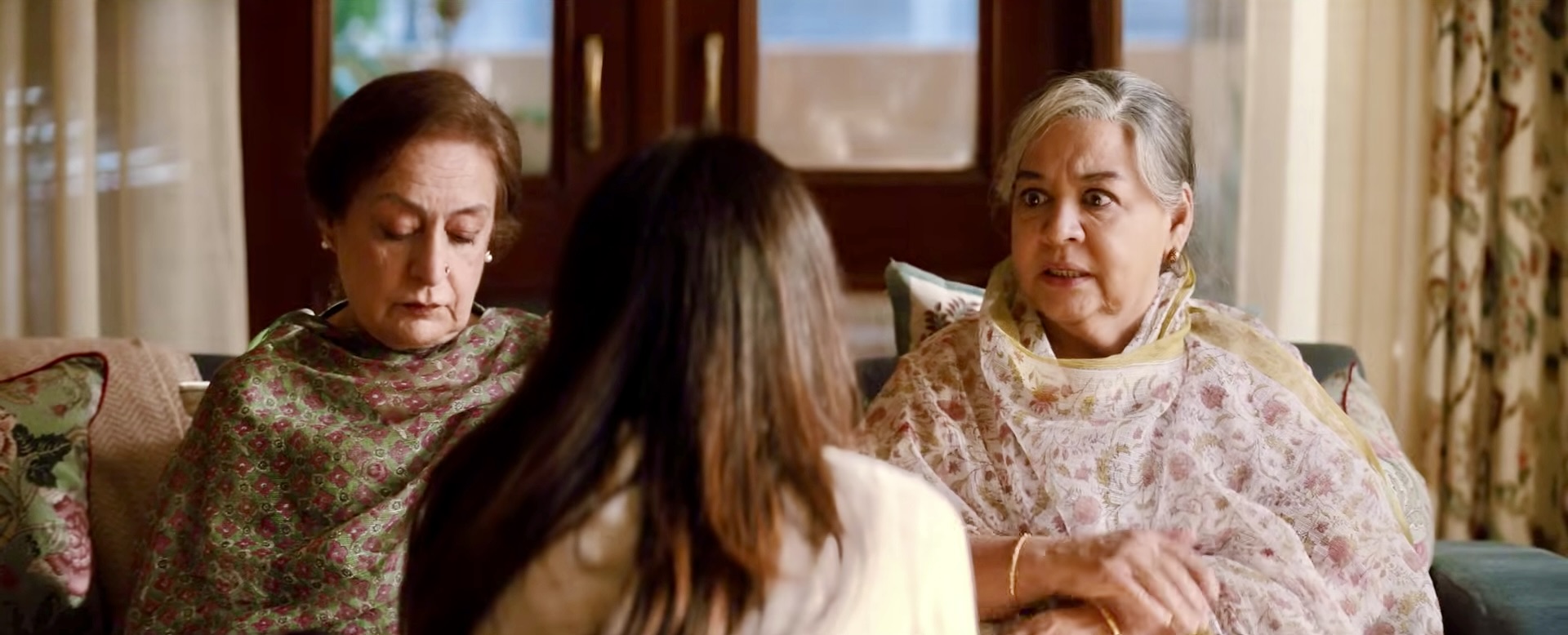 The Great Shamsuddin Family Review: Chaotic Families and Unfolding Disasters 1 The Great Shamsuddin Family Review: Dolly Ahluwalia, Farida Jalal