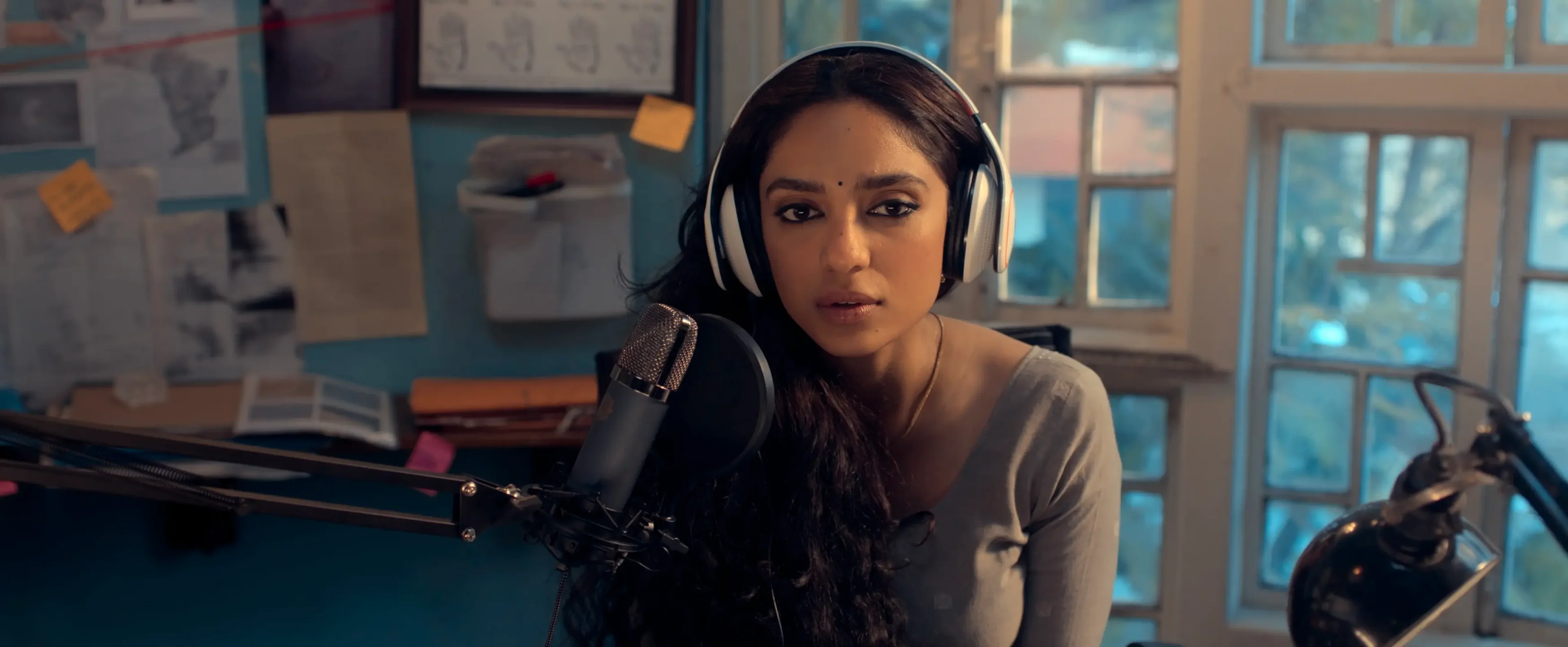 Cheekatilo Review: An Important Topic Marred By Subpar Storytelling 1 Cheekatilo Review: Sobhita Dhulipala