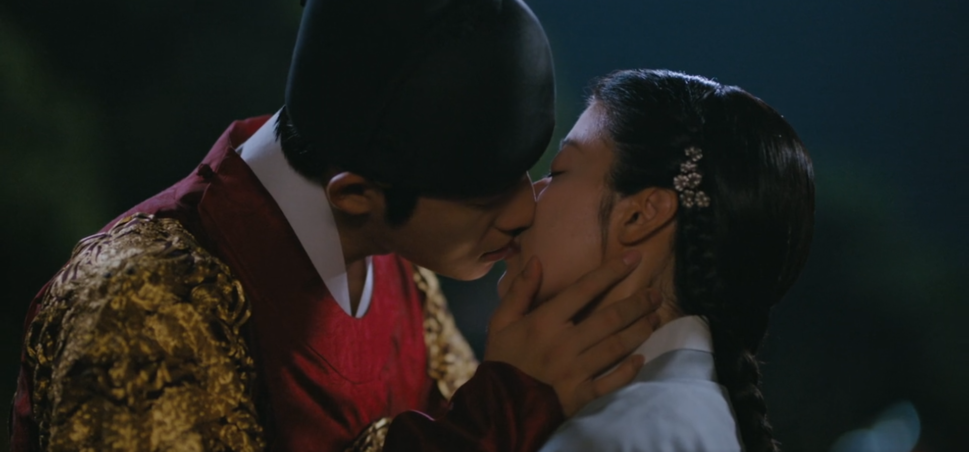 To My Beloved Thief Episode 15 Review: One Last Grave Danger 3 To My Beloved Thief Episode 15 Review: Moon Sang-min, Nam Ji-hyun